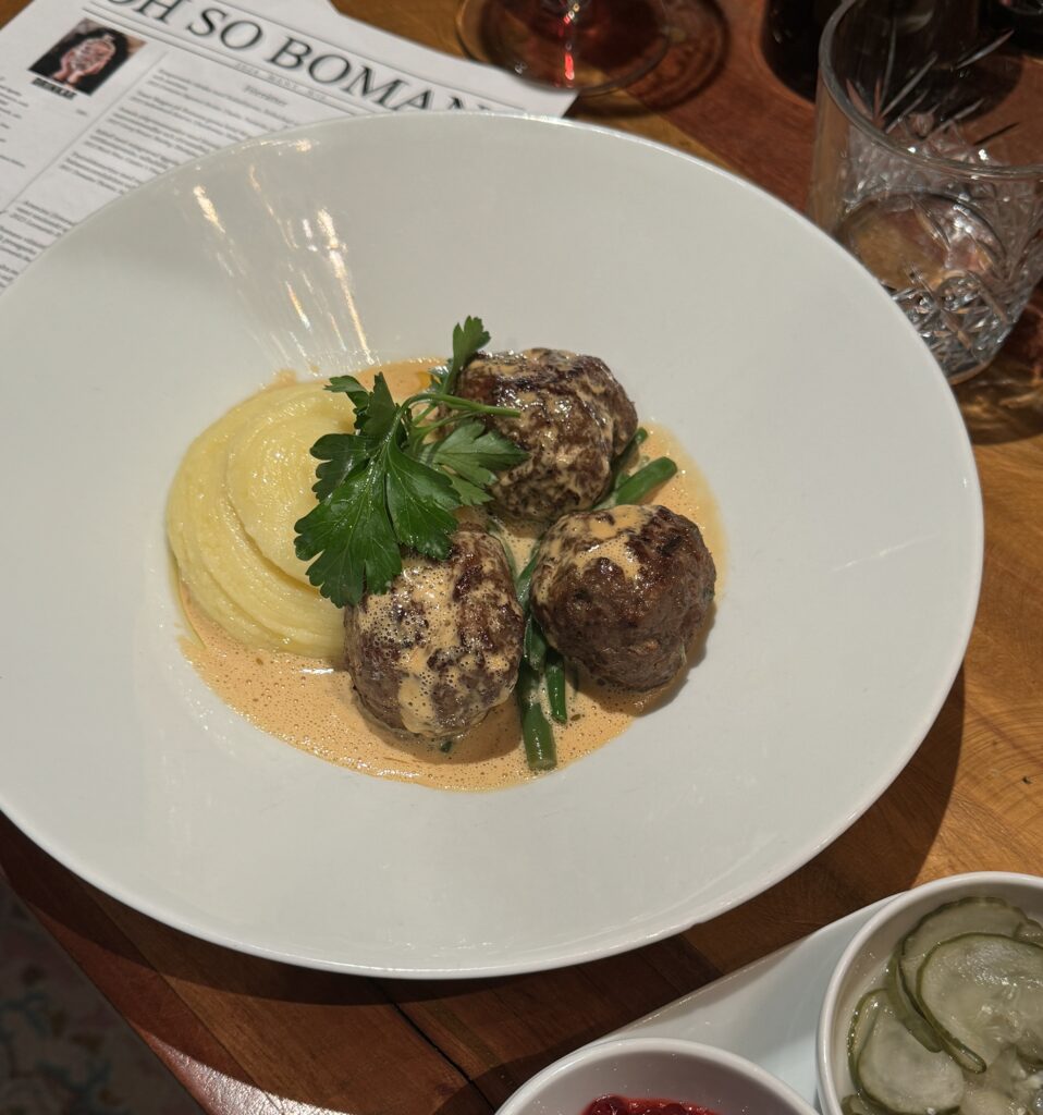 Köttbullar på Bomans Hotell